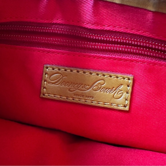 DOONEY & BOURKE 1975 SIGNATURE SHOULDER BAG - Picture 14 of 14